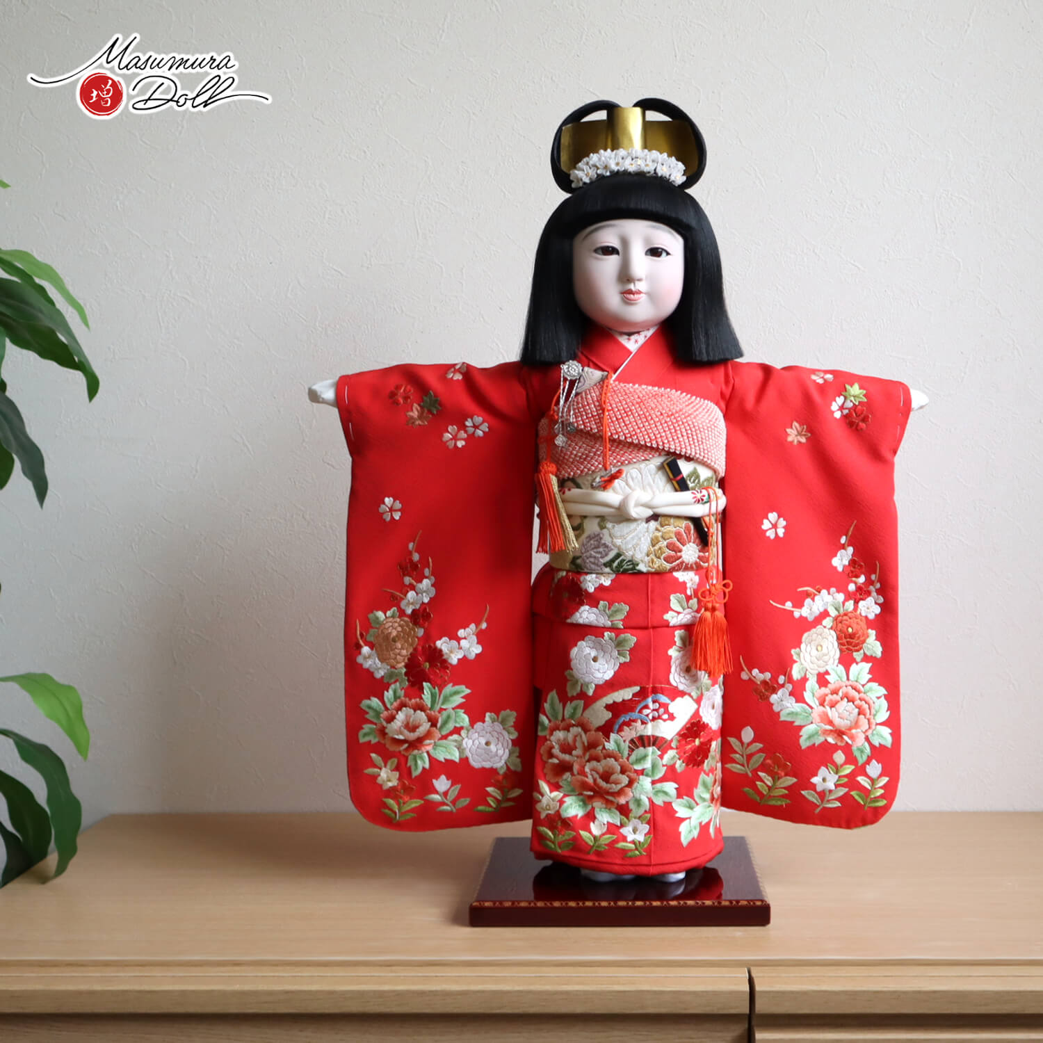 元賀章介作 15号(尺五) 頭師：松乾斎東光 桐塑 本頭 赤色 正絹 手刺繍