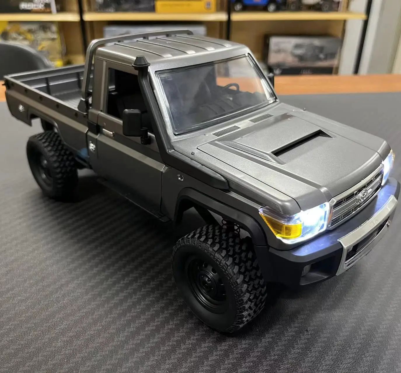 1:12 フルスケール RC カー MN82 プロ 2.4 グラム 4WD オフロード