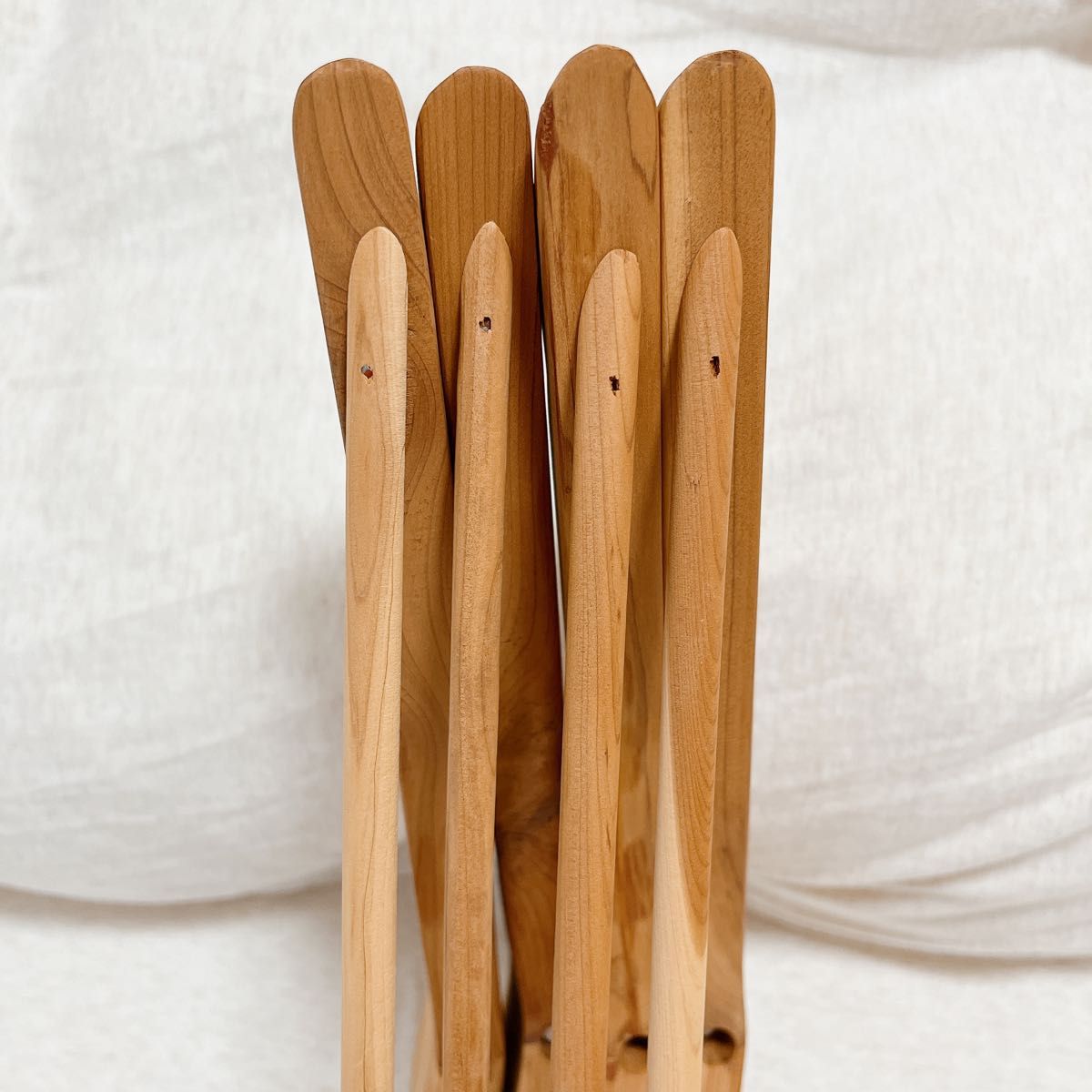 無印良品 MUJI 廃盤品 レッドシダーハンガー 木製ハンガー 4本セット