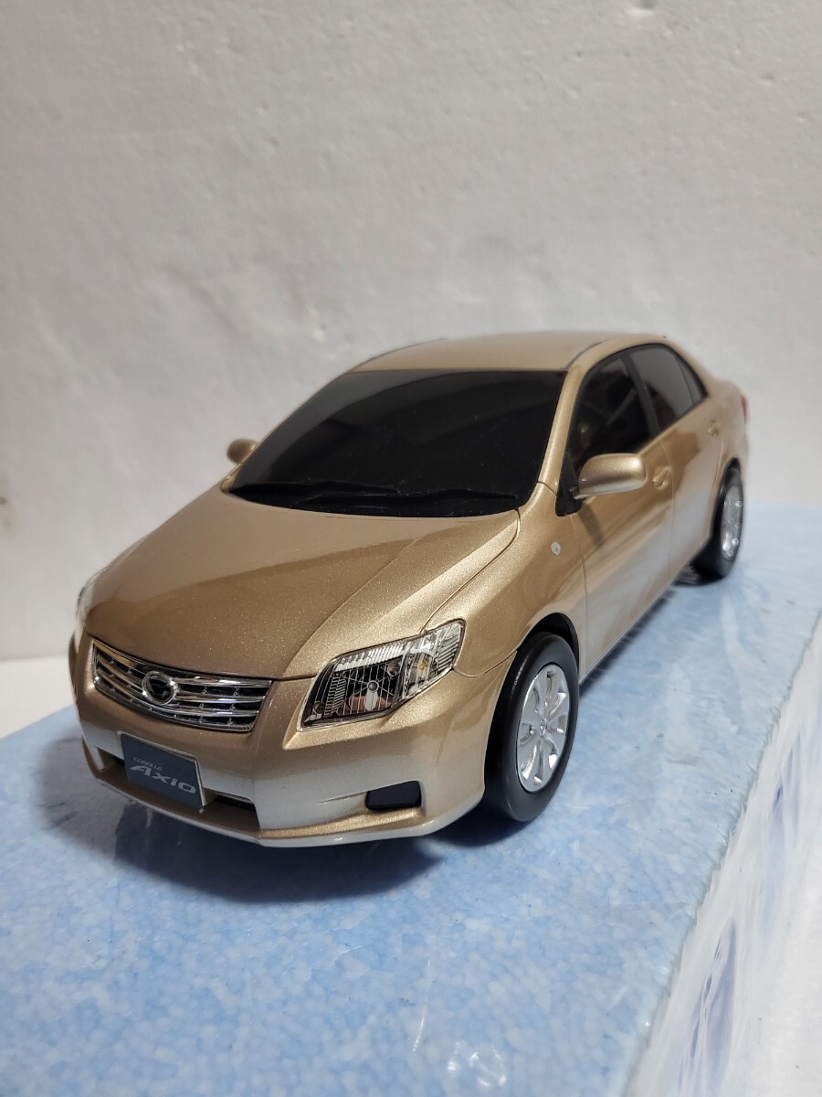 トヨタ非売品カラーサンプル TOYOTA COROLLA AXIO トヨタ カローラ