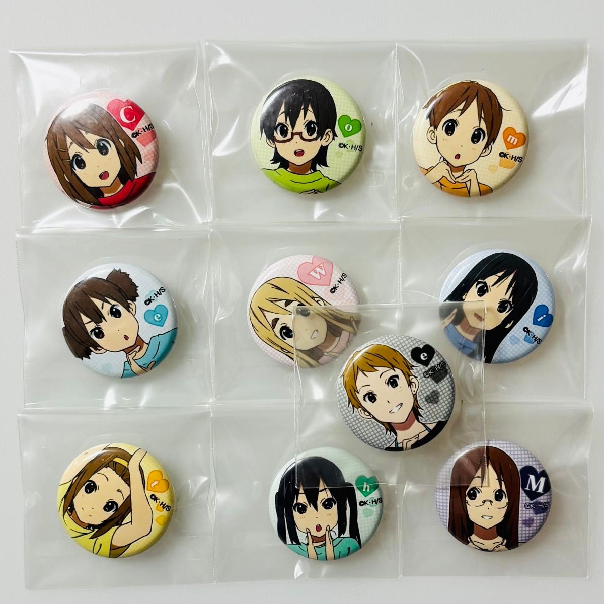 プレミア品けいおん TBS限定 平沢唯 缶バッジ5種＋木札5種コンプリート