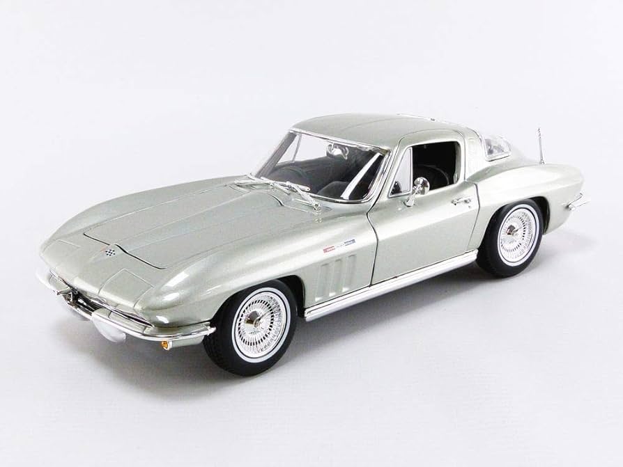 Amazon.com: Maisto Chevrolet Corvette Stingray 31640s – 1965 – 1