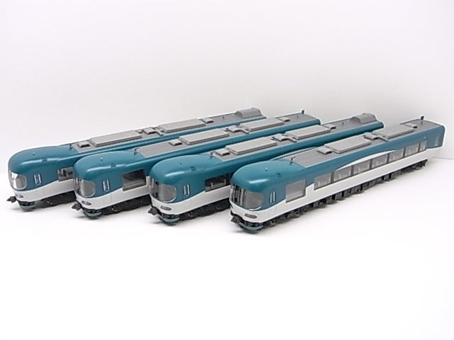 TOMIX KTR8000形増結セットのテールライト点灯化 | 緩行線