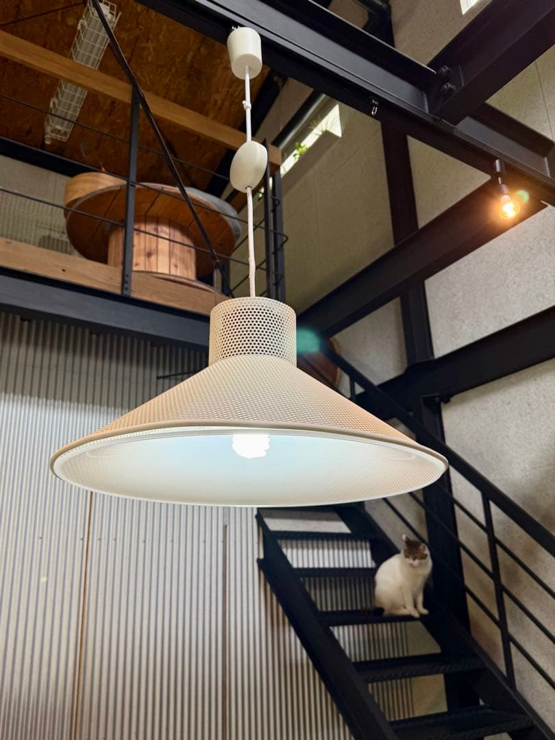 シーリングライト・天井照明 ROOS SPEAKER LIGHT by Bluetooth スピーカーを内蔵した「ROOS」は照明と音楽を楽しめるペンダントライト