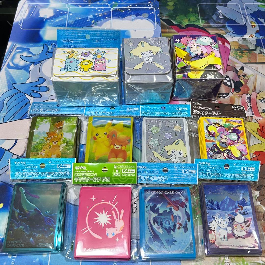 ポケモンカード デッキシールド ケース ナンジャモ ジラーチ ミロカロス ミュウ ポケカ』新商品“ナンジャモセット”、ポケセンオンラインで抽選販売
