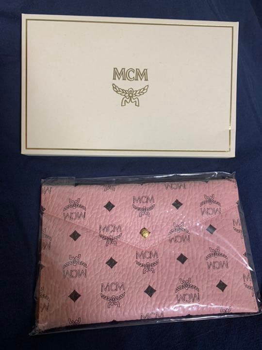 mcm クラッチバック　ノベルティ　ピンク　非売品 Christian Dior クリスチャンディオール ポーチ クラッチバック