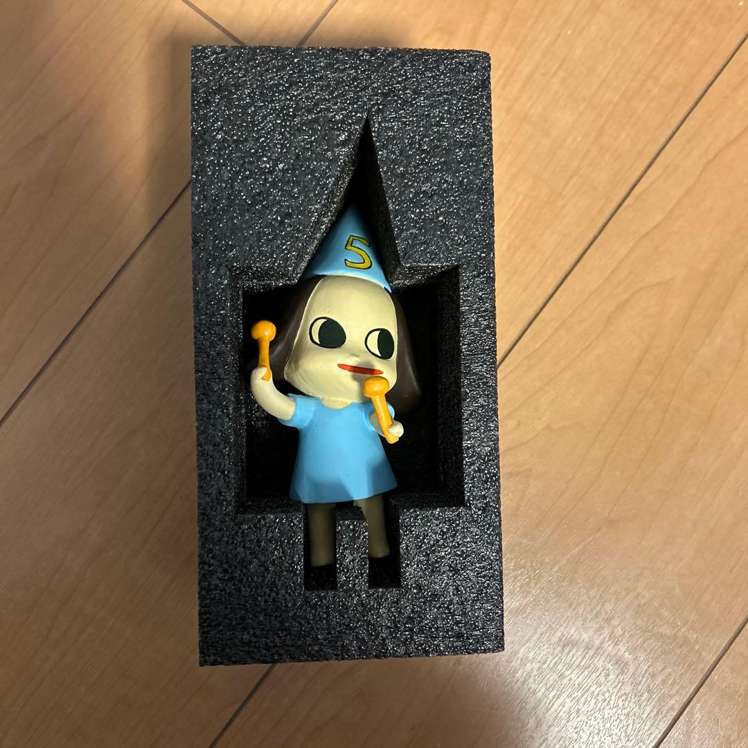 模写　奈良美智　フィギュア　木製 参考価格】奈良美智 Little Wanderer | フィギュア | 相場金額【買取