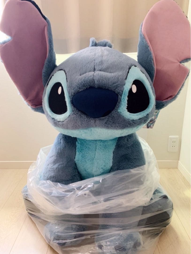 コストコ スティッチ ぬいぐるみ デッカっっ」みちょぱが買った“超特大スティッチ”に反響 「これは