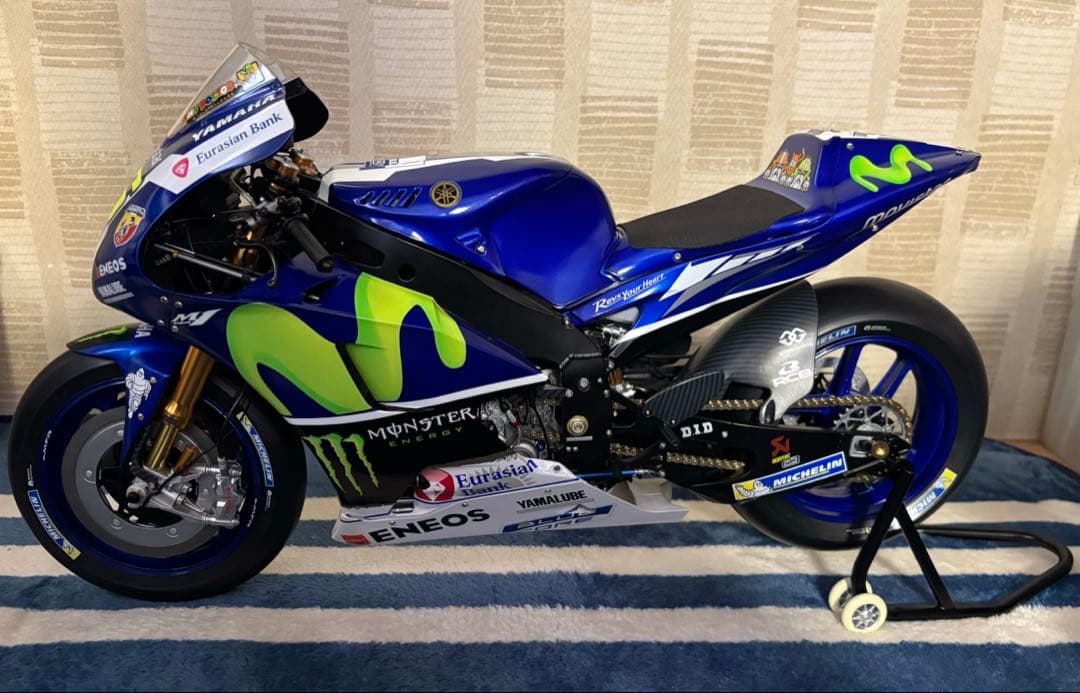 完成品☆DeAGOSTINI YZRーM1 ロッシモデル☆マガジン全巻セット あのディアゴスティーニが“バレンティーノ・ロッシ”に目をつけた！ 1/4