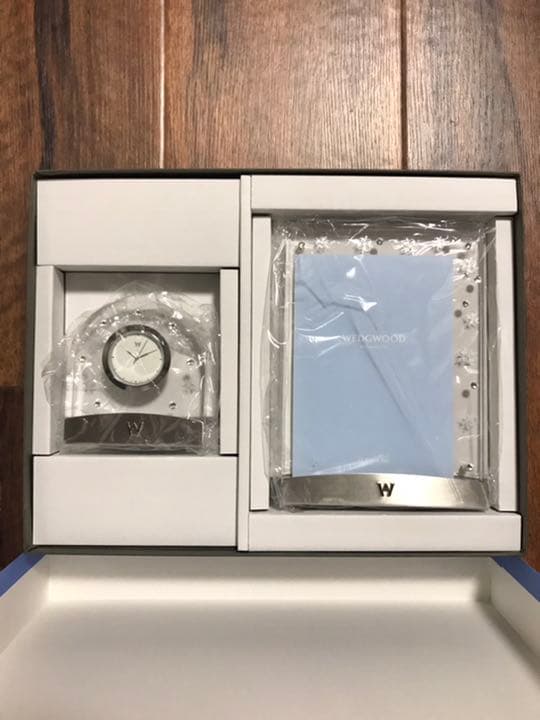  時計 写真立て セット フォトフレームと時計がセットになった BIT4（ビットフォー） – MAG
